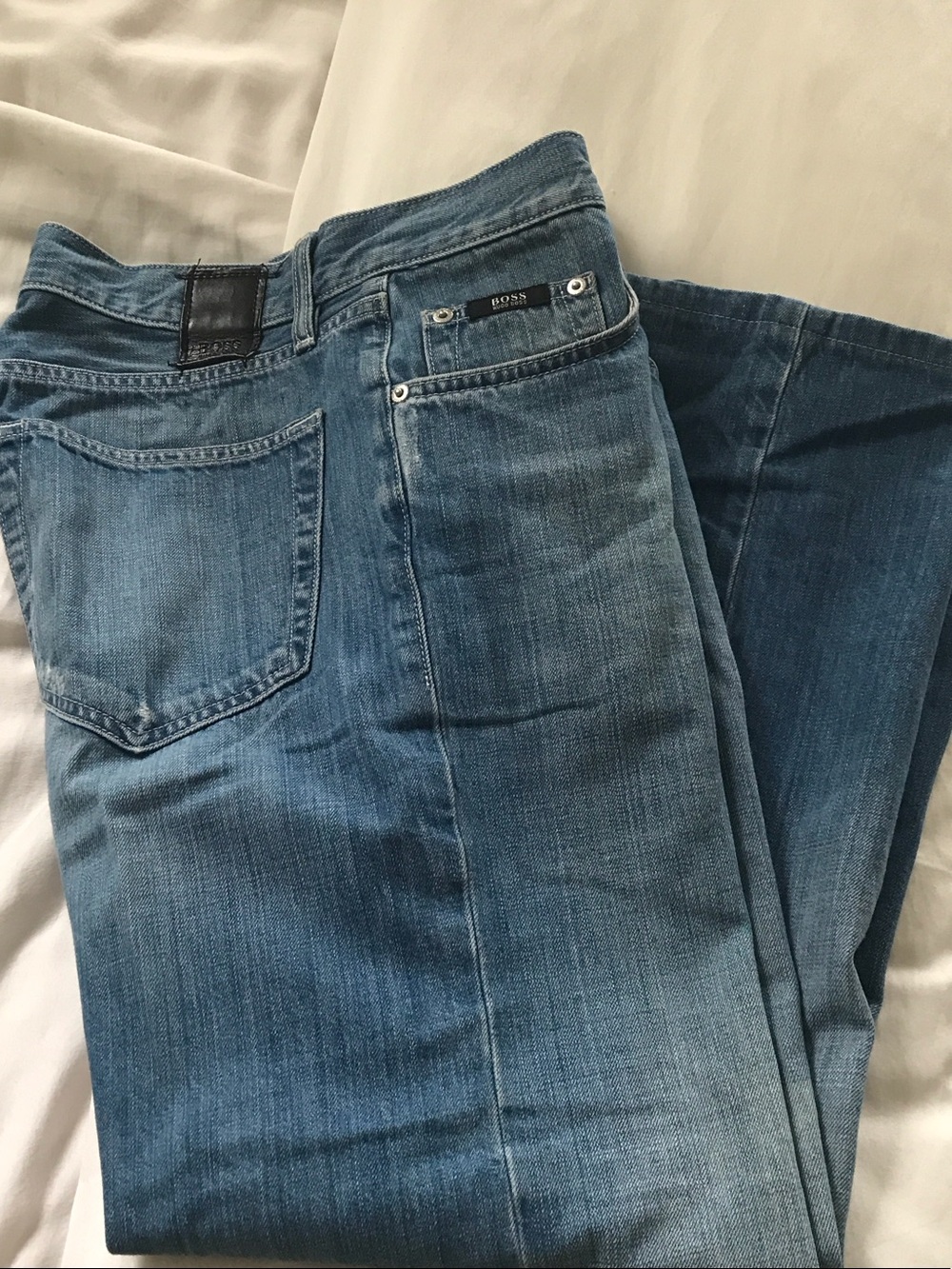 Boss Straight-Leg Men's Jeans in Mid Blue Wash